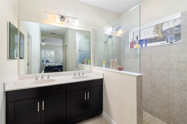 Building Photo - 12335 Whisper Lake Dr