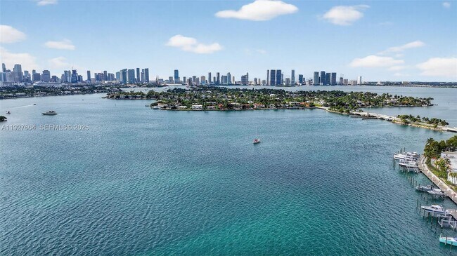 Building Photo - 11 Island Ave