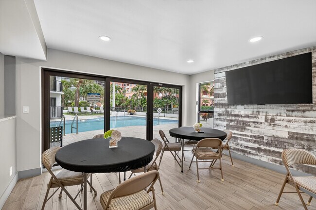 Building Photo - 2029 N Ocean Blvd