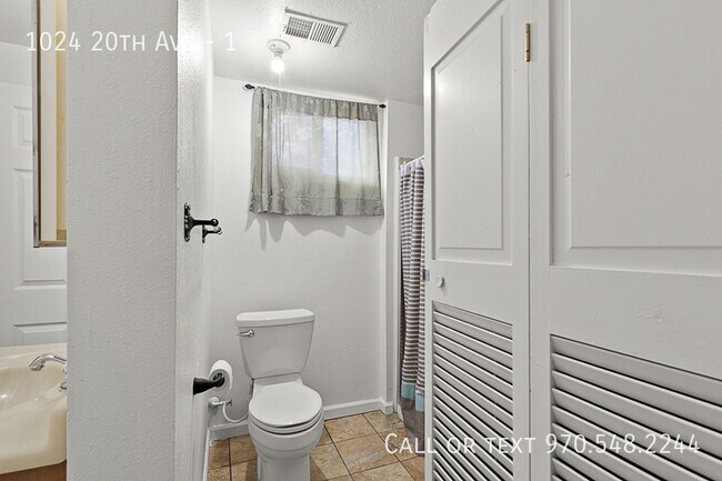 Building Photo - 1024 20th Ave