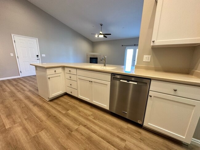 Building Photo - 4985 Kiska Ln