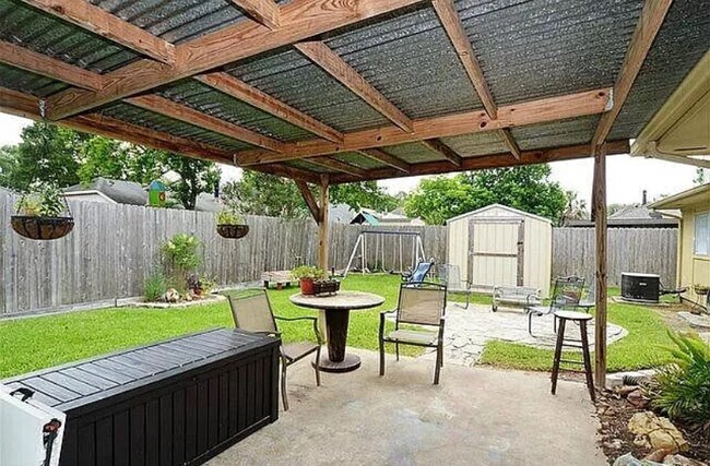 Building Photo - 4823 Pecan Grove Dr