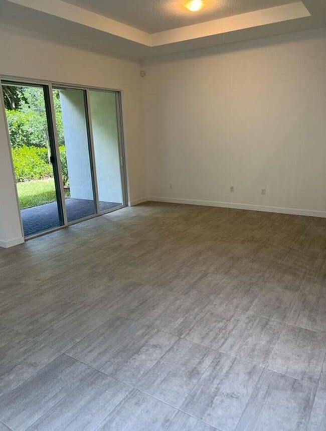 Building Photo - 1510 Pioneer Way