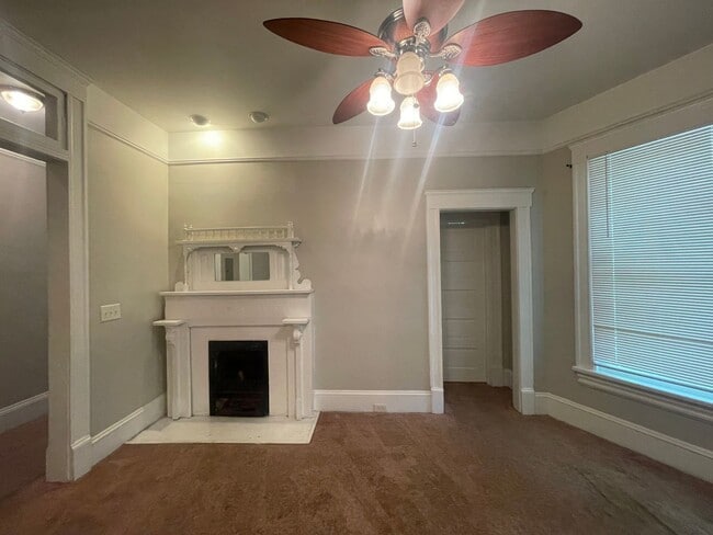 Building Photo - 946 Magnolia St