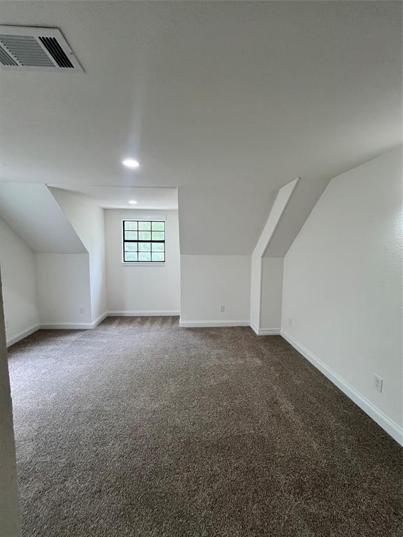 Building Photo - 2103 Bayou Dr
