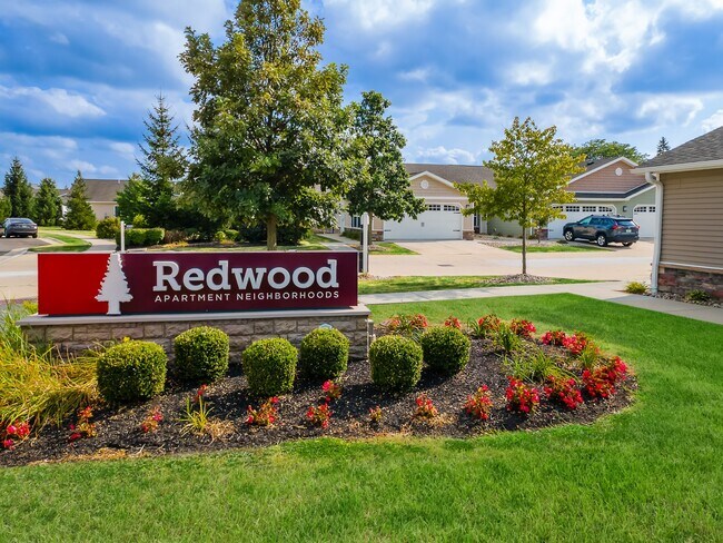 Building Photo - Redwood Perrysburg Woodmont Drive