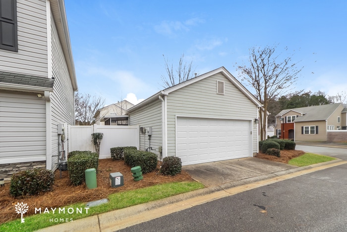 Building Photo - 671 Windcroft Cir NW