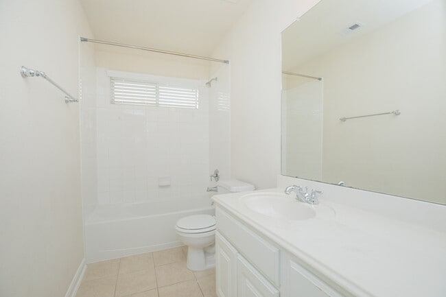 Building Photo - 835 Aqua Vista Ln