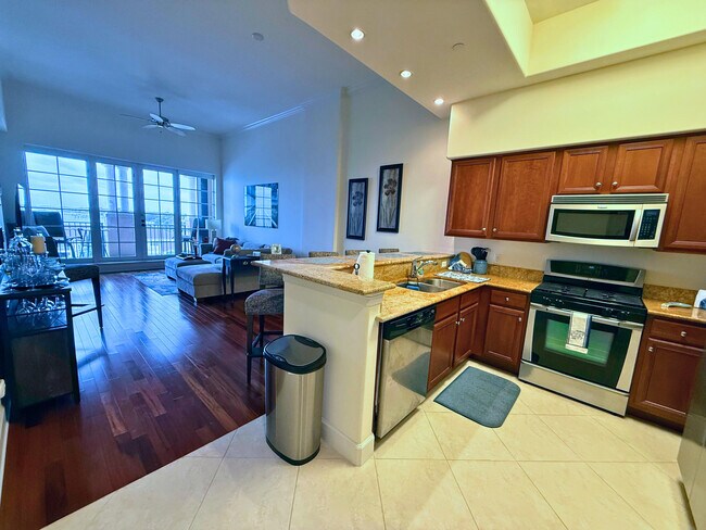 Building Photo - 20 Orange Ave