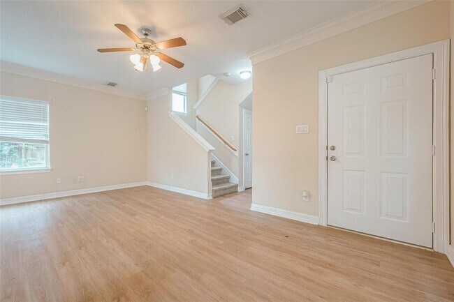 Building Photo - 10355 Panther Point Dr