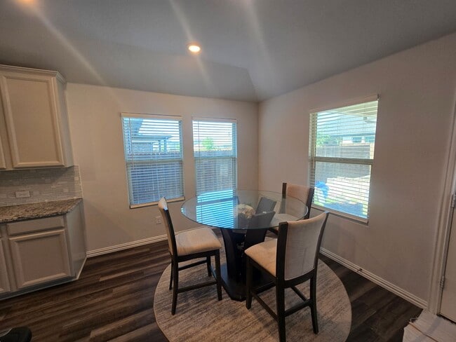 Building Photo - Fantastic in Fate!