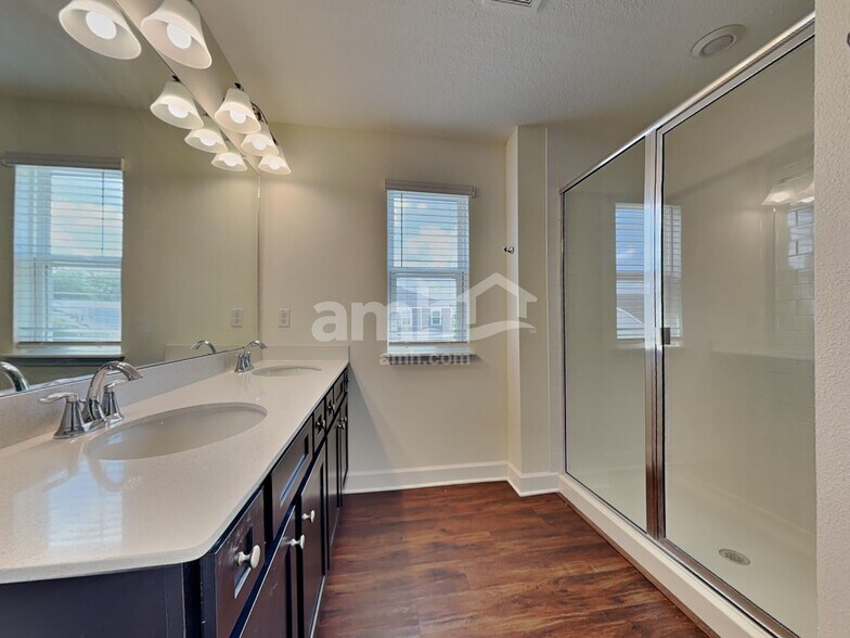 Building Photo - 3130 Artemisia Ln