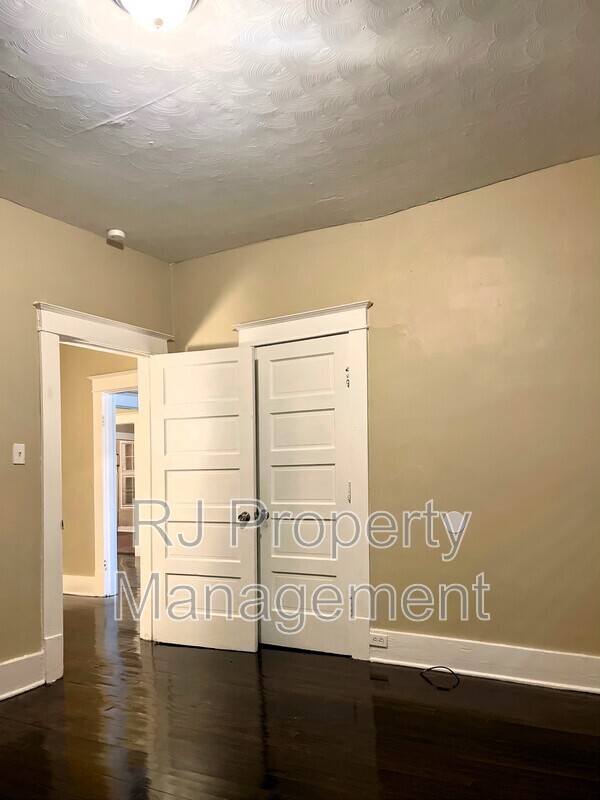 Building Photo - 1267 Englewood St