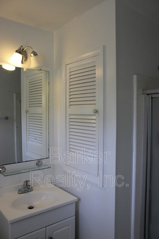 Building Photo - 405 Killington Dr