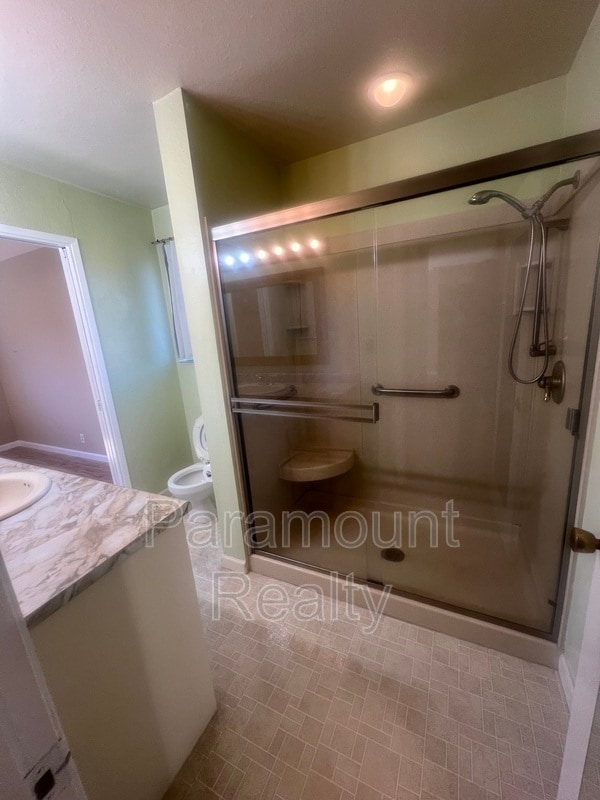 Building Photo - 7698 Redbud Ct