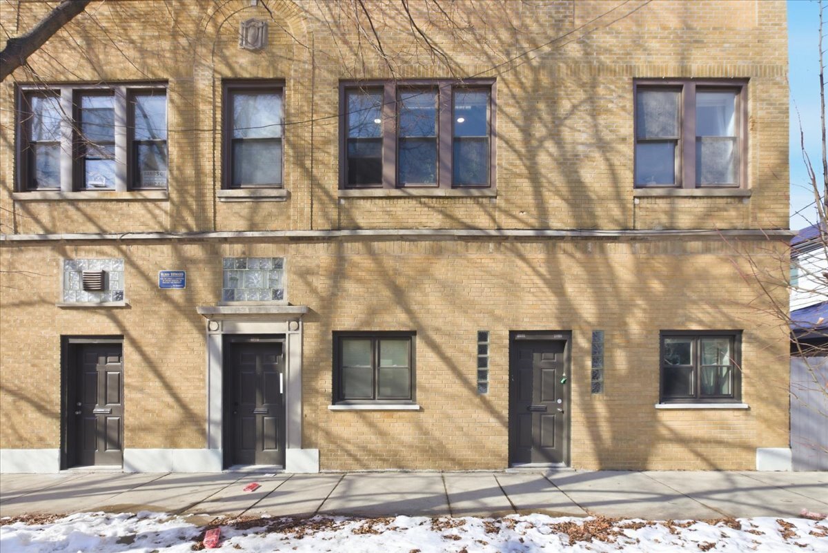 Building Photo - 4004 N Bell Ave