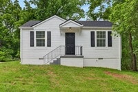 Building Photo - Renovated 2 bedroom home for rent Near Downtown Clarksville!