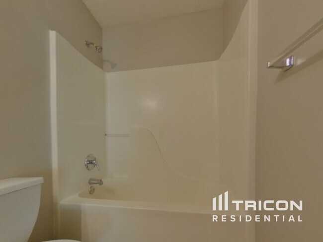 Building Photo - 3195 Warrenton Ct