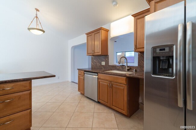 Building Photo - SF 4BR/2BA/2car garage home w/inground swimming pool in Ewa Beach