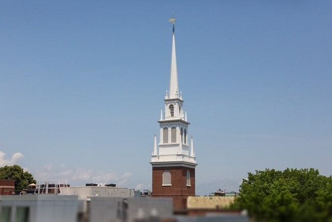Building Photo - 38 N Bennet St