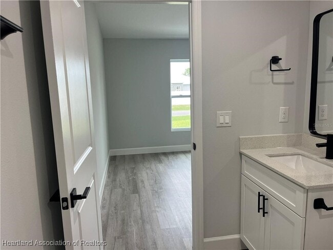 Building Photo - 7213 Ancha St
