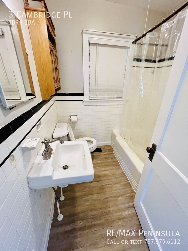 Building Photo - 3 Cambridge Pl