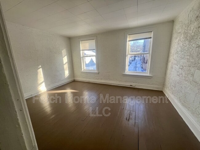 Building Photo - 26 N 16th St