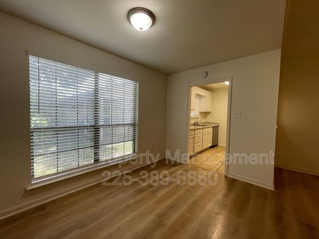 Building Photo - 5084 Cumberland Cove Dr