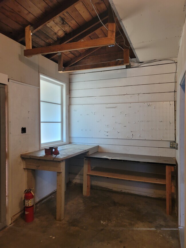 Building Photo - 1110 SE 113th Ave