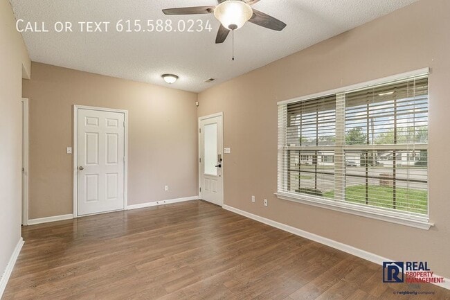 Building Photo - 2824 Canary Ct