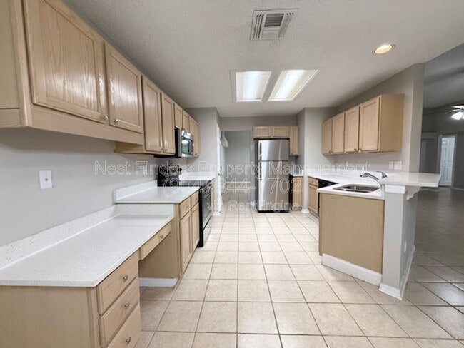 Building Photo - 816 Brookstone Ct