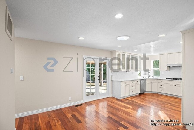 Building Photo - 41098 Bairo Ct