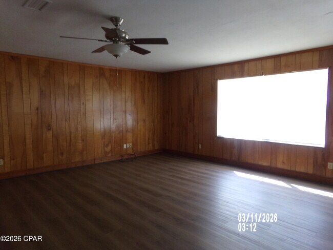 Building Photo - 6909 Winona St