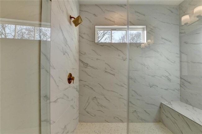 Building Photo - 435 Mayfair Ct