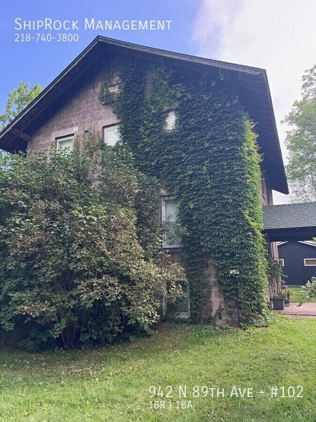 Building Photo - 942 89th Ave W