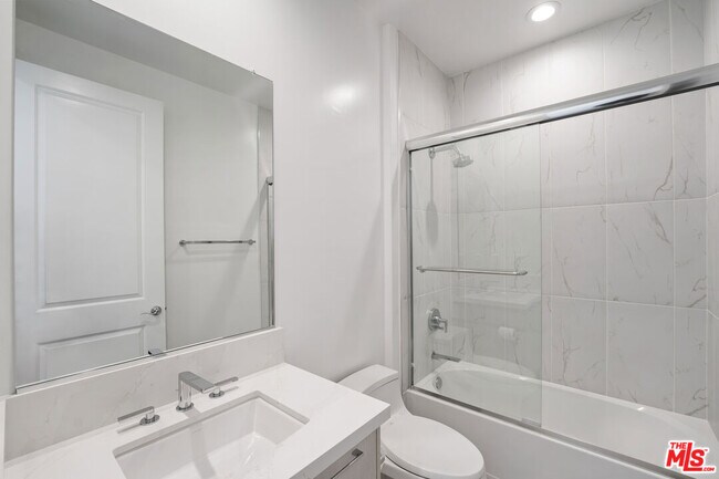 Building Photo - 20712 Deer Grass Ct