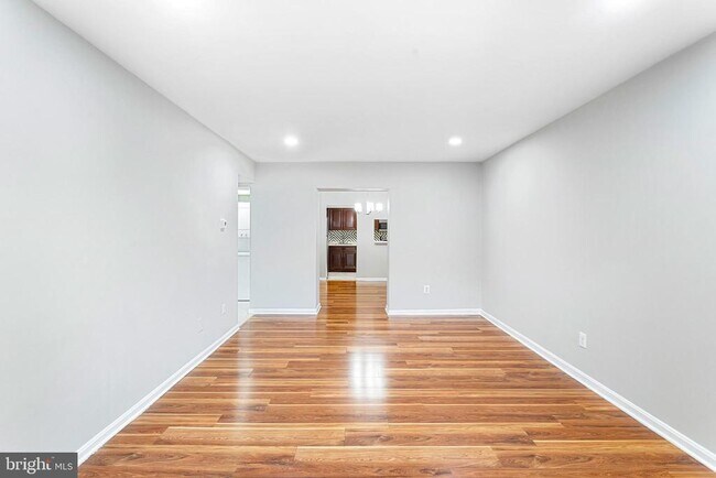 Building Photo - 6155 Edsall Rd