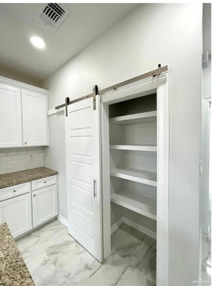 Pantry Space - 5514 N Crown Pt