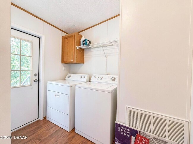 Building Photo - 33 Cherrywood Ct