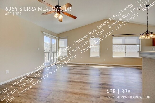 Building Photo - Updated and Open 4 Bedroom, 3 Full Bath Ho...