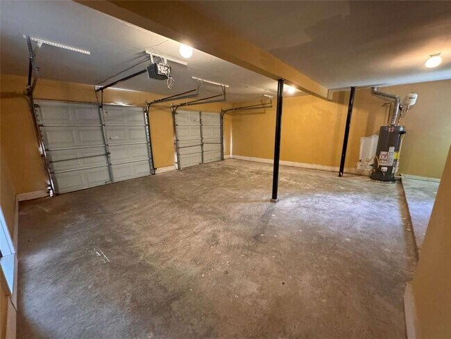 Building Photo - 451 Clear Blue Way