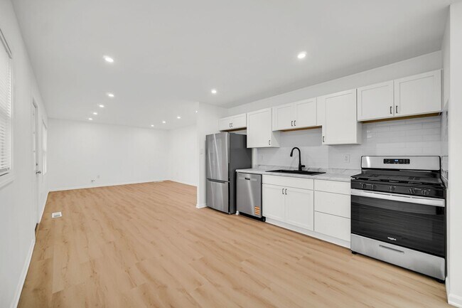 Building Photo - 3 Bedroom 1 Bathroom House for Rent!