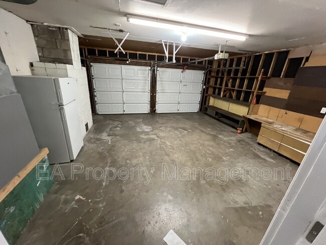 Building Photo - 11620 Versailles Ave NE