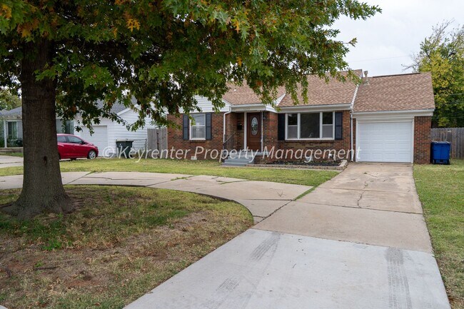 Building Photo - Wonderful 3BD/2BD Home minutes away from Quail Springs Mall & Chisholm Creek.