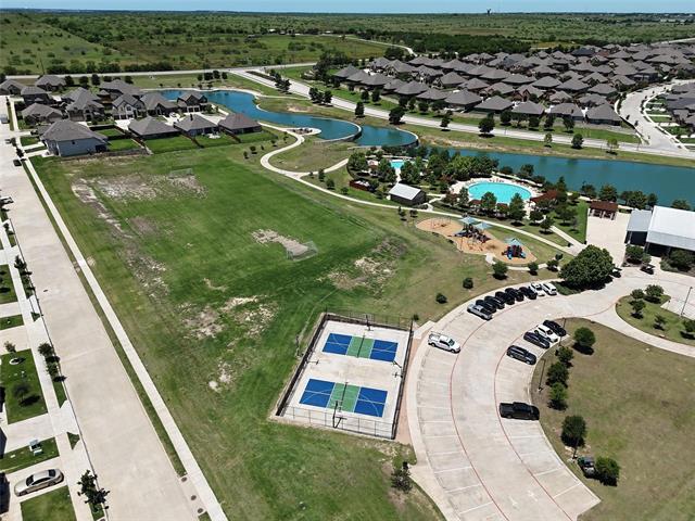 Building Photo - 205 Mineral Point Dr