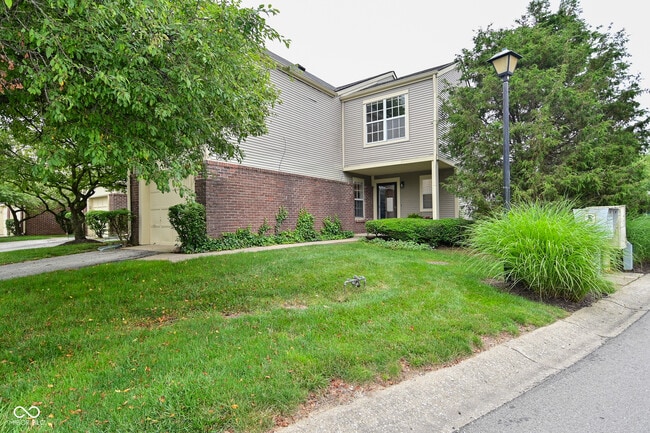 Building Photo - 9477 Aberdare Dr
