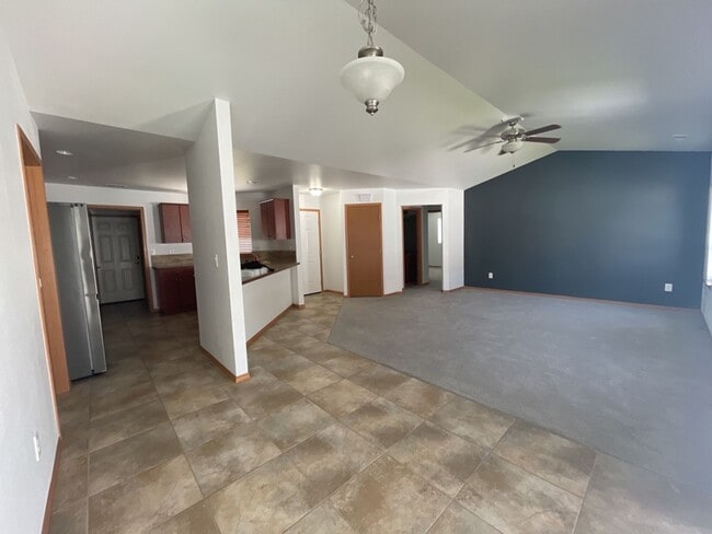 Building Photo - 1586 Meriwether Ave