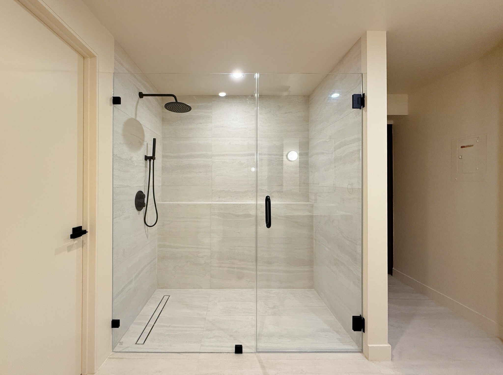 Building Photo - 5323 Monterey Rd