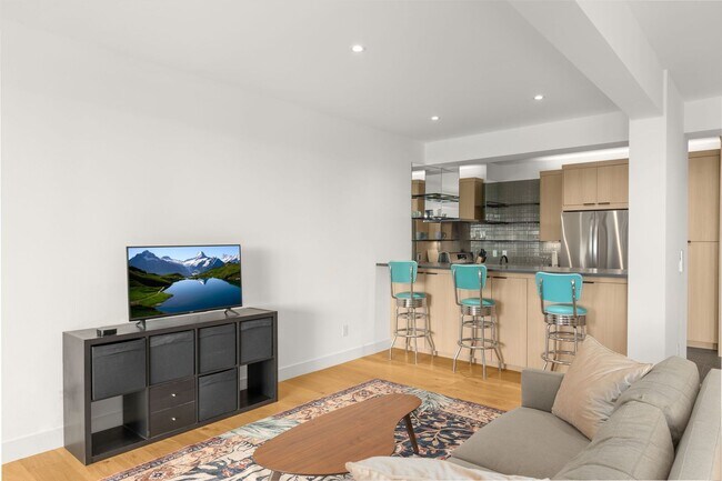 Building Photo - Stunning remodeled apartment with large walk-out patio