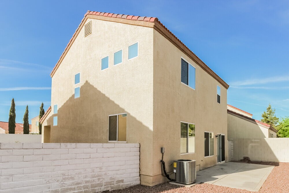 Building Photo - 8832 W Pine Pitch Dr